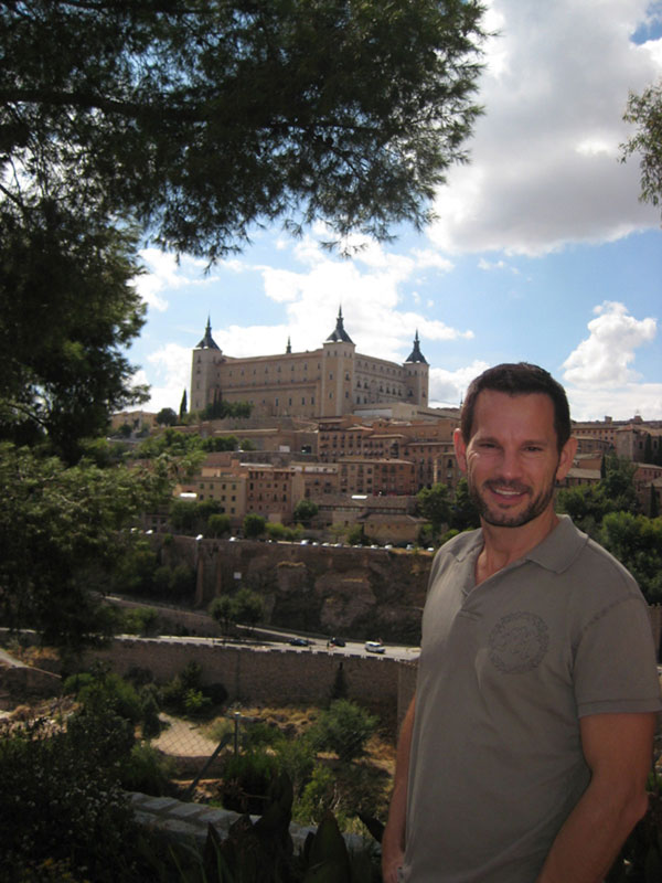 Daniel-Edward-Craig-in-Toledo-Spain